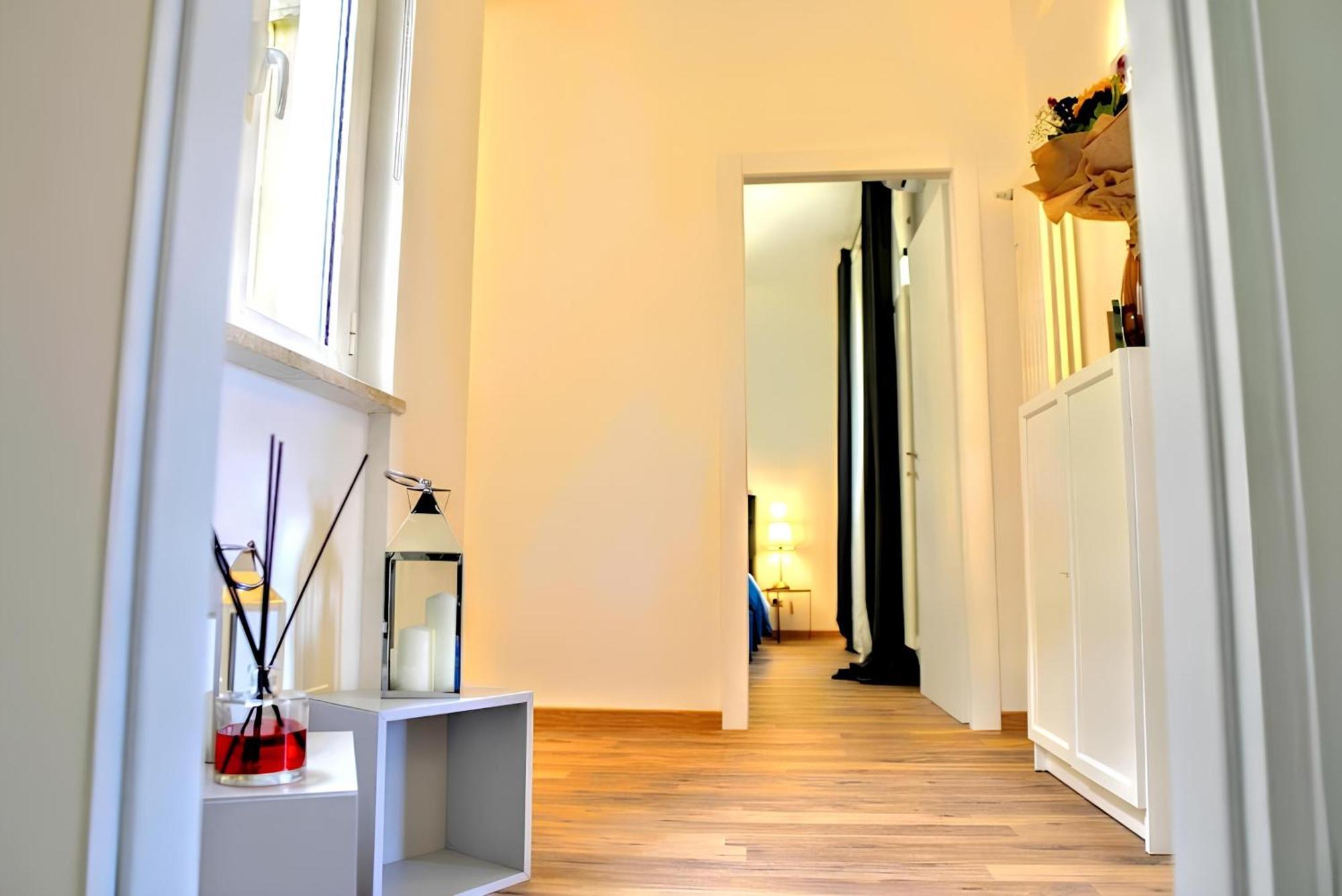 Vuel Sea View House -10 Minutes From The Airport Apartment *