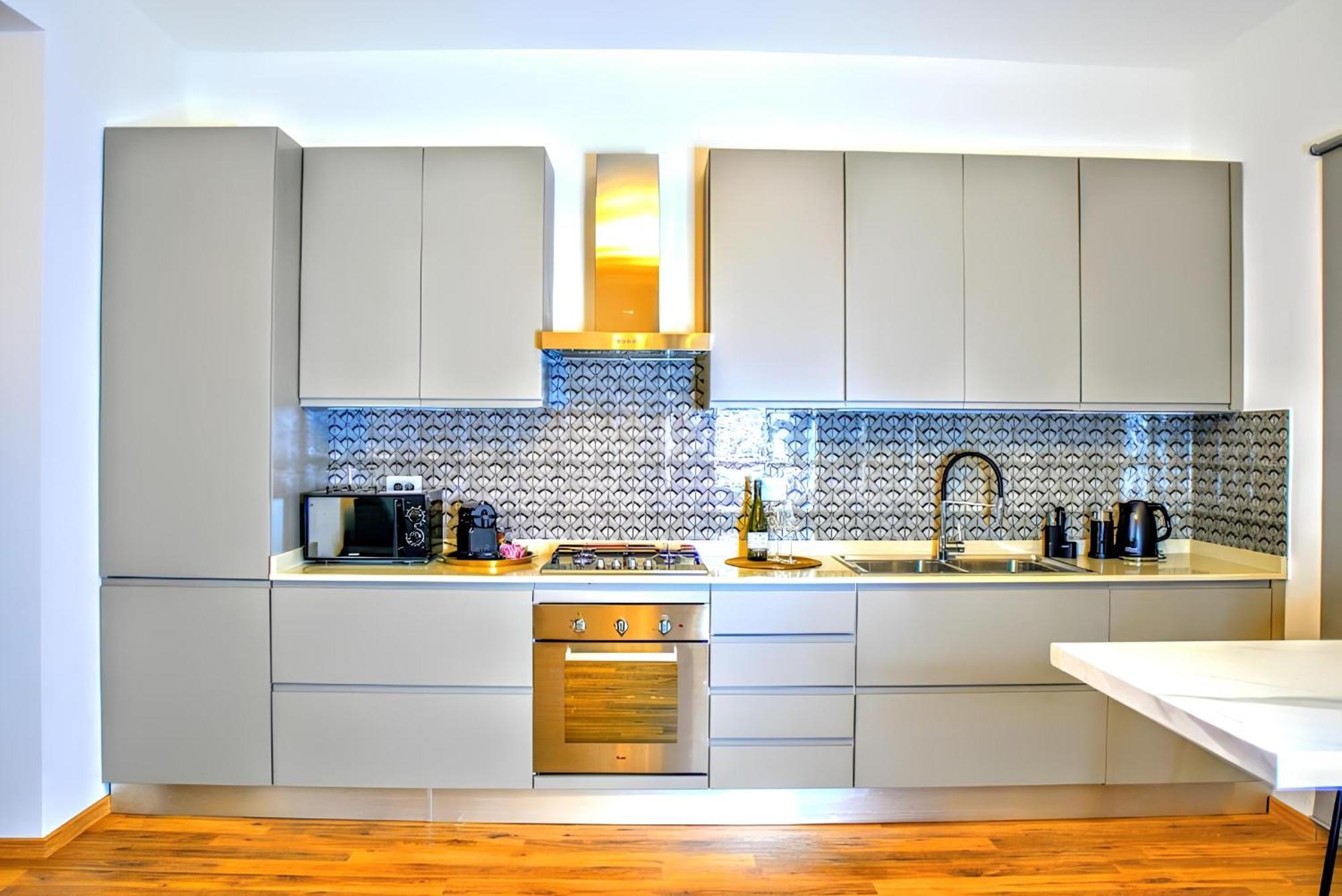 Vuel Sea View House -10 Minutes From The Airport *
